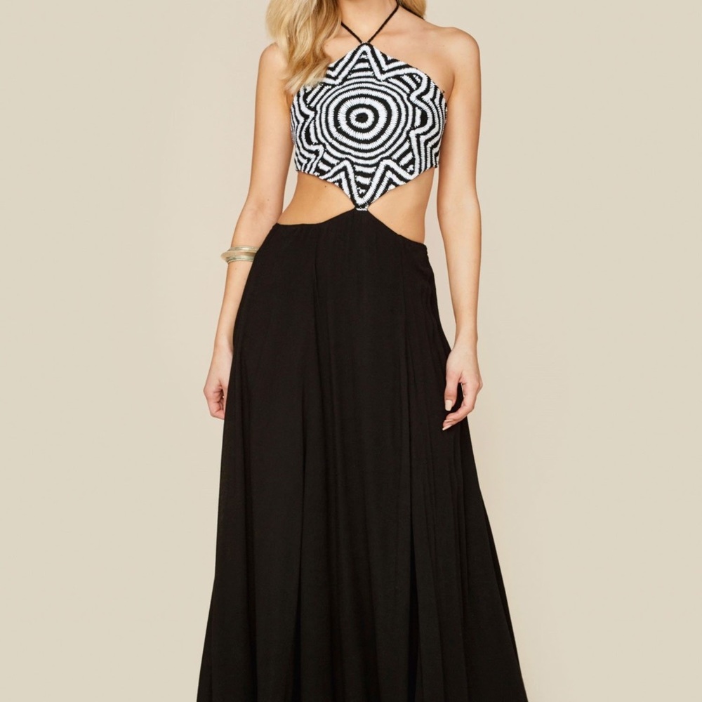 Crochet Cut Out Side Dress in Starbasket Black